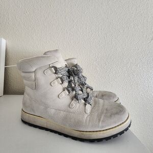 Universal Thread Calyn Women's Winter Boots sz 7